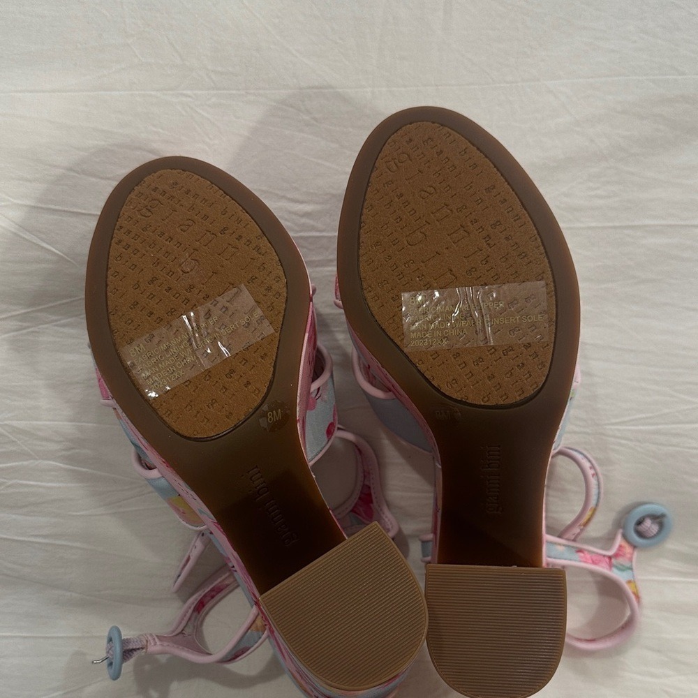 Gianni Bini Pink Floral Heels - Picture 3 of 4